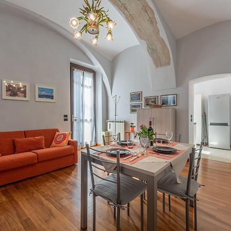 L'Antico Cedro Apartment 알바 외부 사진