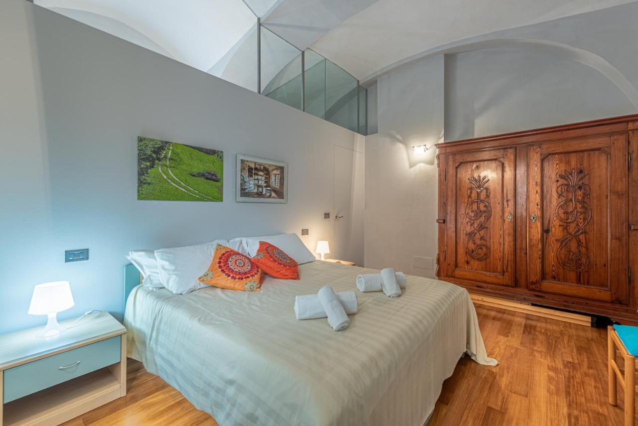 L'Antico Cedro Apartment 알바 외부 사진
