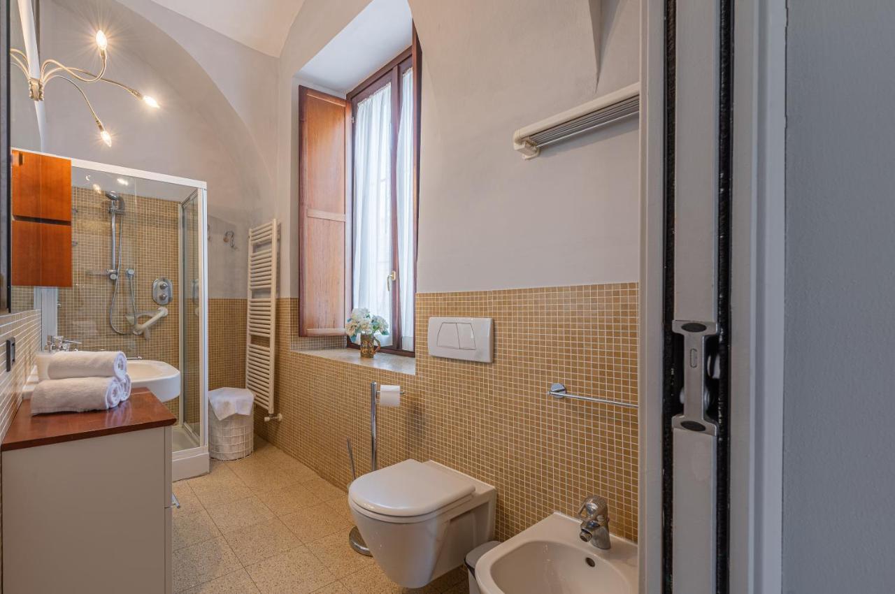 L'Antico Cedro Apartment 알바 외부 사진