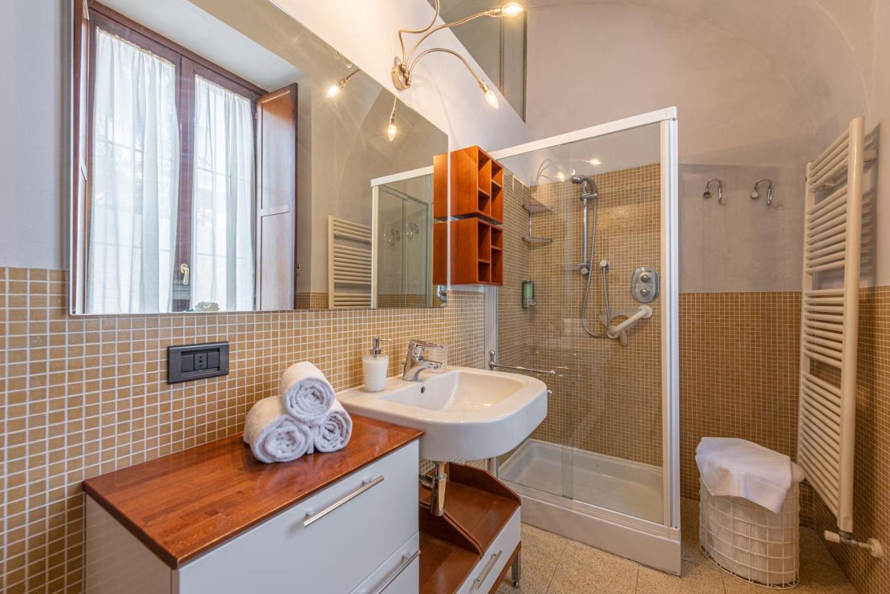 L'Antico Cedro Apartment 알바 외부 사진