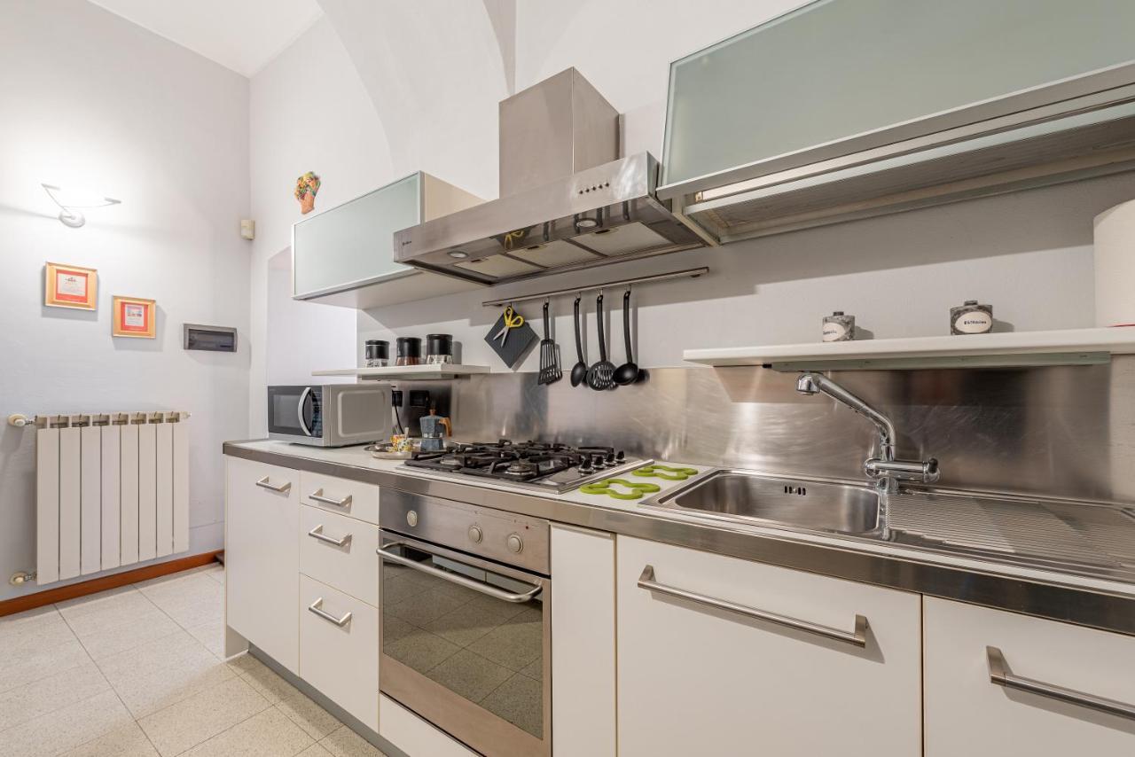 L'Antico Cedro Apartment 알바 외부 사진